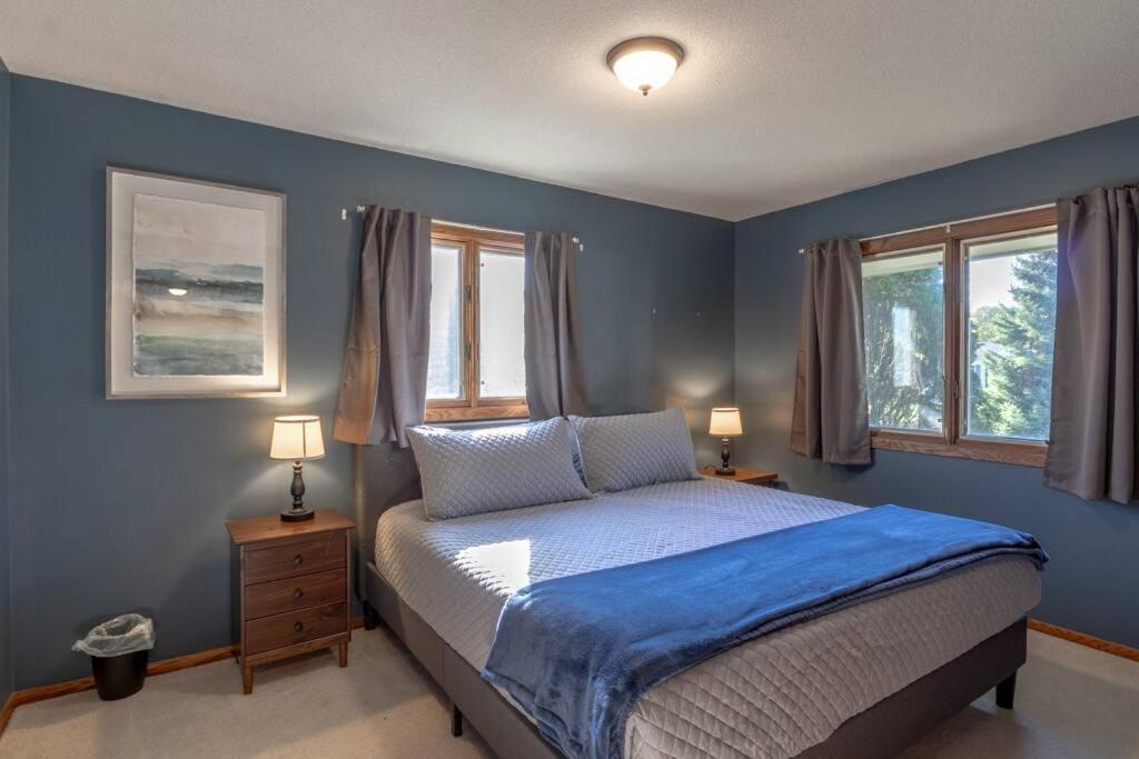 Family Home W/ 2 King, 2 Queen Beds + Game Room Бемиджи Экстерьер фото